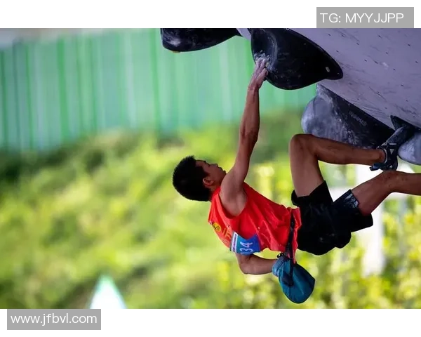 攀岩竞技的智慧与策略:深入探讨北京攀岩队的战术运用与训练方法 攀岩竞技的智慧与策略:深入探讨北京攀岩队的战术运用与训练方法